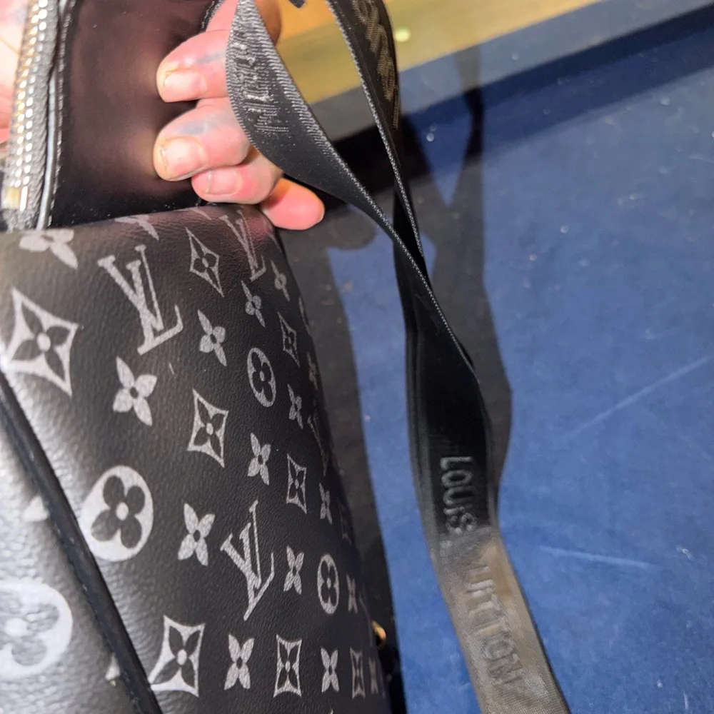 Louis Vuitton video put